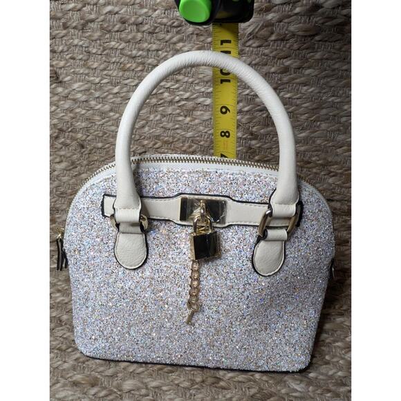 Aldo Cream & Gold Glitter Sparkly Handbag Purse With Lock And Key - Picture 12 of 12